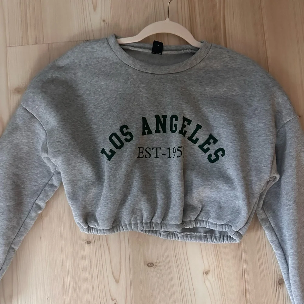 Sweatshirt - Picture 2 of 2